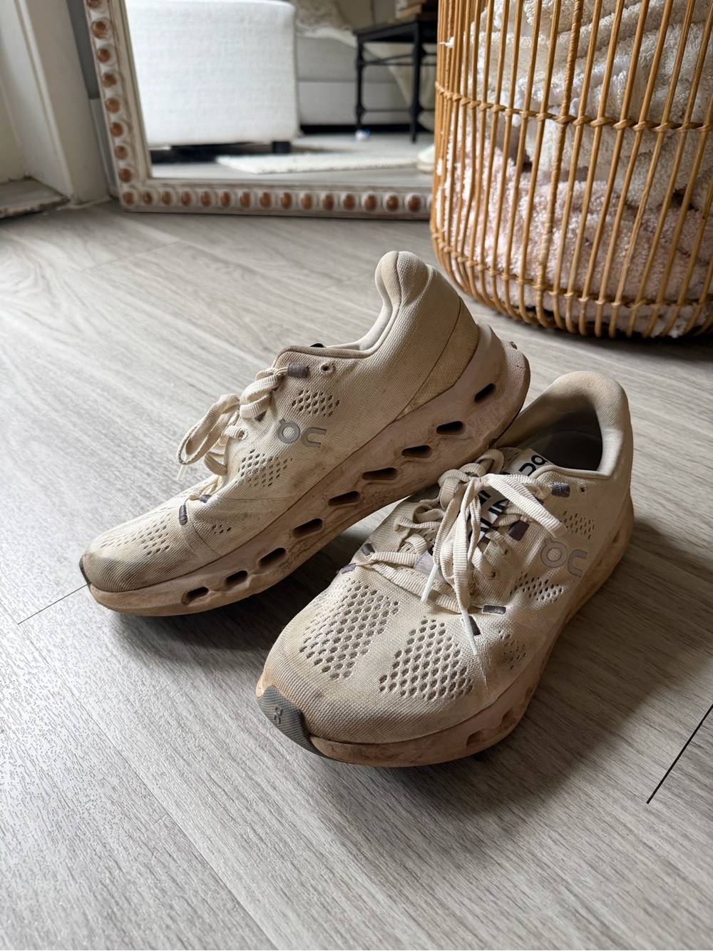 On Cloudsurfer Running Shoes